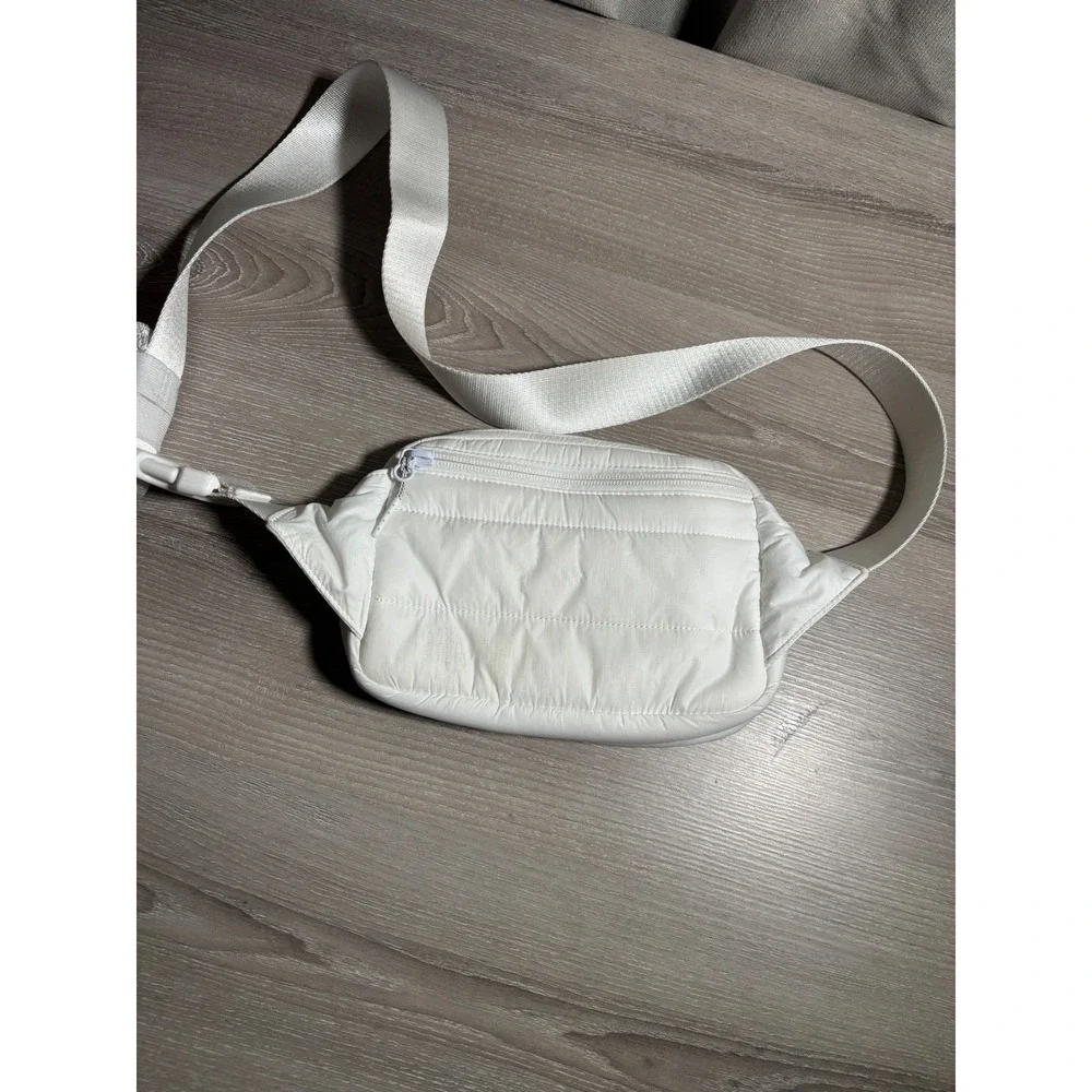 Lululemon Everywhere Belt Bag White Quilted Puffer‎ Nylon Crossbody Waist Active
